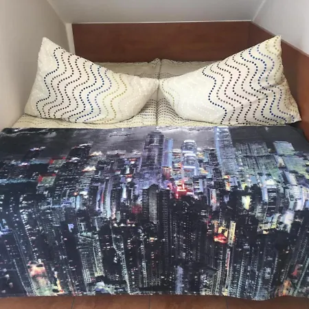 Nad Jeziorem Bed and breakfast