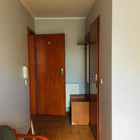 Nad Jeziorem 4*