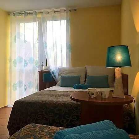 Nad Jeziorem Bed and Breakfast